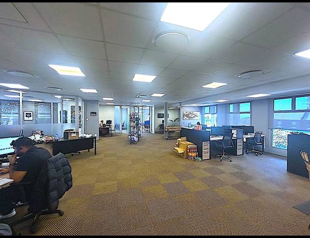 486M² OFFICE TO LET IN POINT WATERFRONT